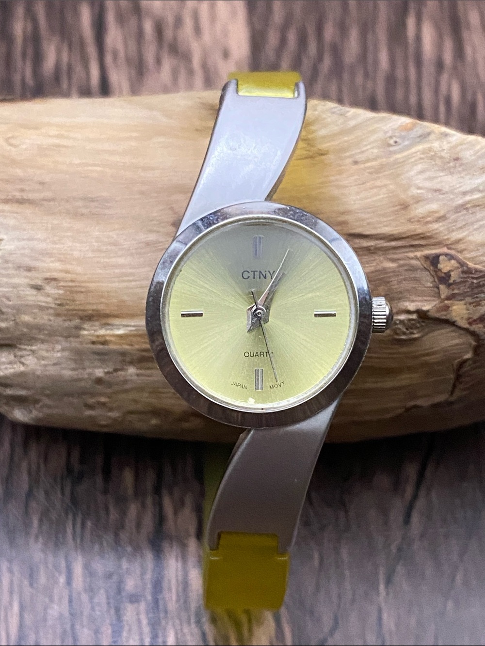 Vintage CTNY Yellow Dial Silver Accent Women's Watch working